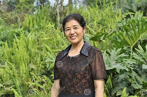Asian Mature Woman Stock Image Image Of Beautiful Hair 32331757