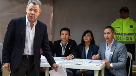 Colombia Calls Eln Rebels Back To Peace Talks Bbc News