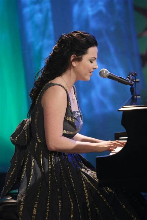 Pin By Ales Ales On Amy Lee Amy Lee Amy Lee Evanescence Amy