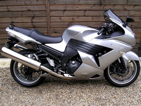 £ Sold Kawasaki Zzr 1400 D8f Abs 17800 Miles Standard Bike 2008 08