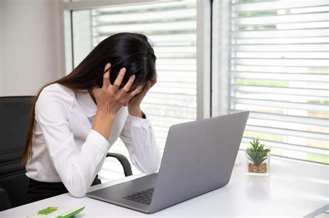 Work Failure Concept Business Woman Having Headache While Working