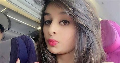 tik tok beautiful selfie girls noor banu pakistani beautiful selfie girl photo from karachi