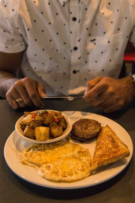 4755 w flamingo rd las vegas, nv 89103 phone The Best You Can Do with 24 Hours in Atlanta | The Foodie ...