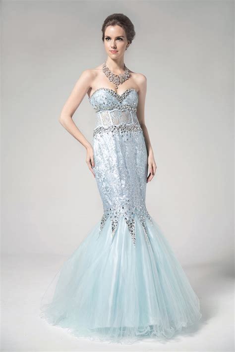Robe de soirée dos nu automne col bateau fourreau manquant sans manches. Robe de soirée sirène bleu bustier cœur ornée des strass ...