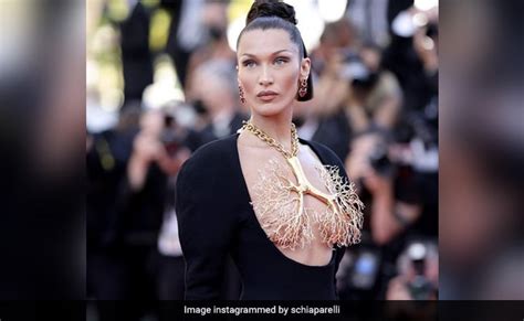 Maybe you would like to learn more about one of these? Bella Hadid Glamorösa blick i Cannes 2021 Foton Viral