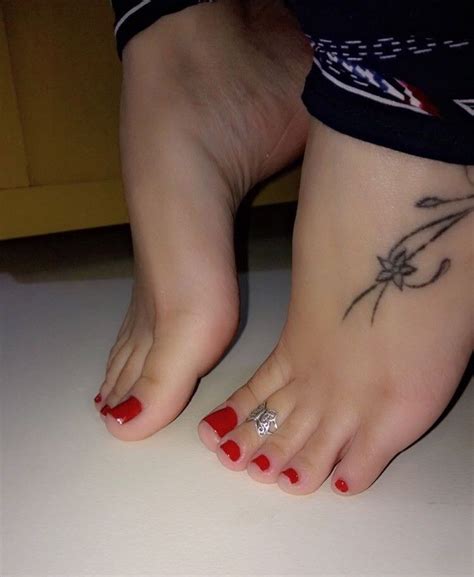 Pin On Pretty Feet Pics