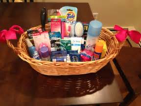I also give you some wedding tips and easter gift basket tip. Wedding bathroom baskets- make it easy to see everything ...