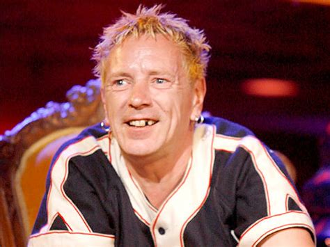 Sex Pistols Johnny Rotten Causes Scene At Soho Hot Spot The Anchor