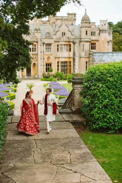 Harlaxton Manor Wedding With Colourful Hindu Ceremony In 2021 Hindu