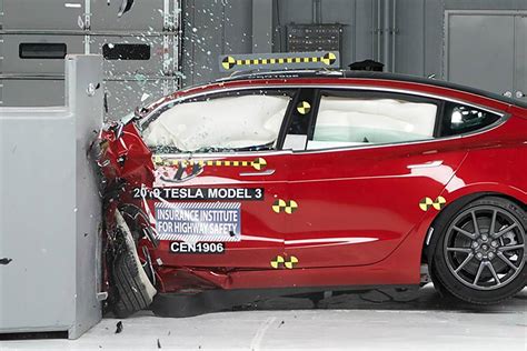 Tesla Model 3 Lights Up Crash Safety Testing With Standard Equipment