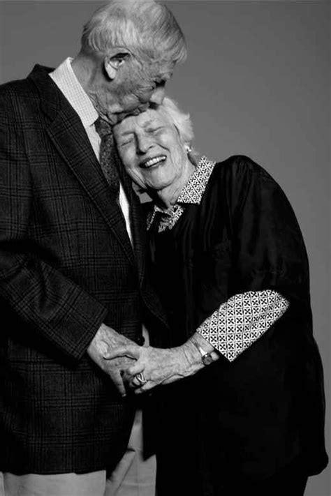 10 Photos That Will Have You Believing In Everlasting Love Old Couples Older Couples Couples