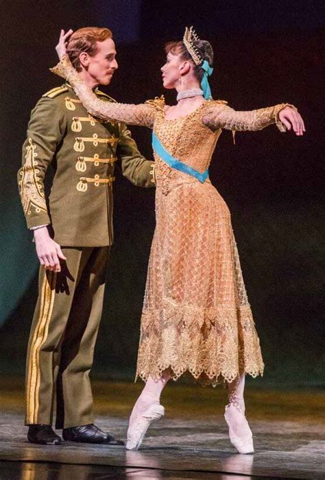 Figurino Ballet Anastasia Princesa