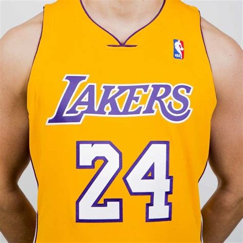 No snags, cracks, stains, or any other flaws. Jersey Mitchell & Ness Los Angeles Lakers - Kobe Bryant ...