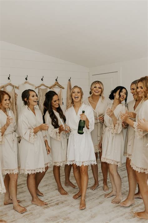 Getting Ready Wedding Photos With Your Bridesmaids