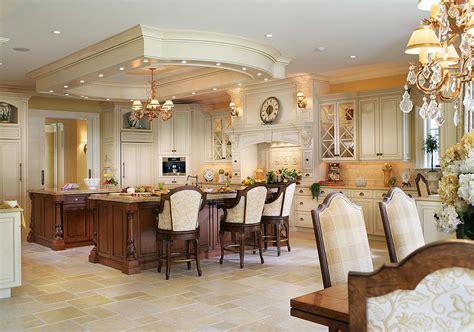 The beautiful cabinet colors that we offer are sure to accent your kitchen countertops and interior space. Peter Salerno, Inc. Portfolio #awardwinningkitchen #topkitchendesigner #traditionalkitchen # ...