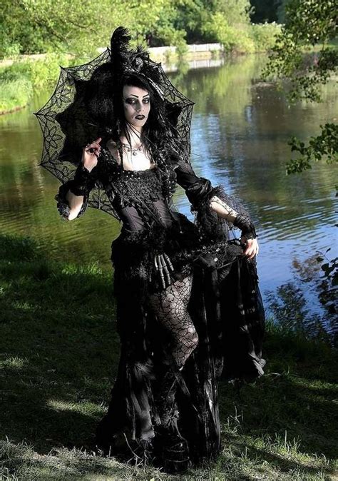 Halloween Witch Costume Ideas Black Lace Leather Style Steampunk