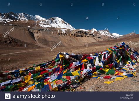 Himalayan Pass Hi Res Stock Photography And Images Alamy