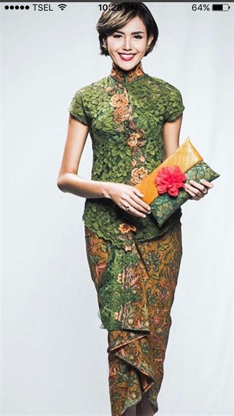 Kain brokat prancis per meter. Batik ijo | Batik Fashion | Pinterest | Kebaya, Brokat and ...