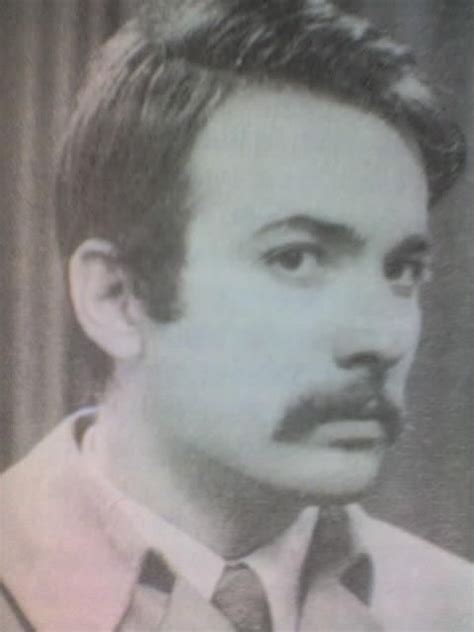 Olayla ilgili toplu fotoğraflar bugüne kadar hafızalardaki yerini korurken, mahir çayan'ın kanlar içerisindeki fotoğrafı ilk kez. Mahir Çayan | Devrim, Sanatçılar, Tarih