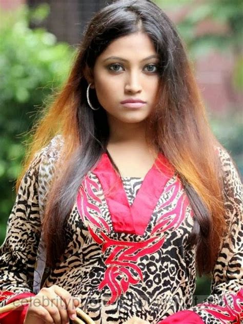 Beautiful Bangladeshi Hot Girls Photo 2014