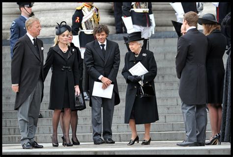 Queen Elizabeth II - Queen Elizabeth II Photos - Ceremonial Funeral ...