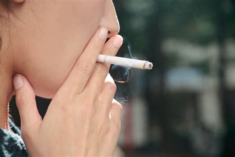 受動喫煙による子供への影響｜喫煙所にいるとき子供はどこにいるべき？ 売場の安全net