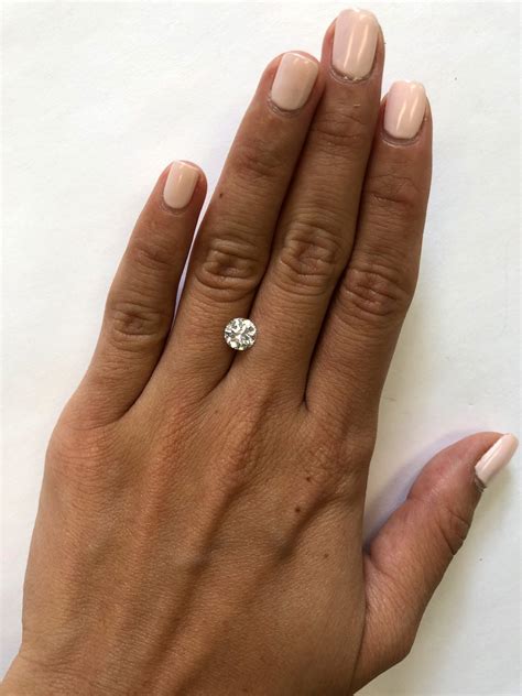 Harga Berlian 1 Karat dan 1 Gram Tahun 2022 Update | Fifth Bloom