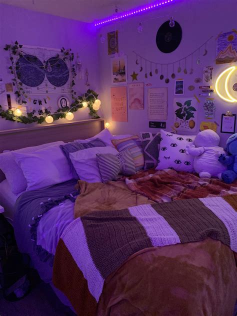 Dreamy In 2020 Room Ideas Bedroom Chill Room Aesthetic Room Decor