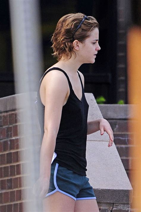 Emma Leaving A Spa In Pittsburgh Emma Watson Photo