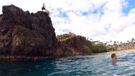 Cliff Diving At Black Rock Kaanapali On Maui In Hawaii Youtube