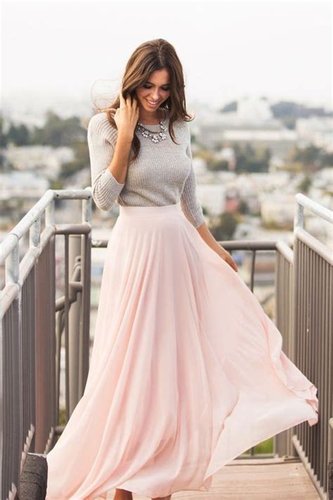 But, just because you'd prefer a hen's night that won't make your grandma blush, doesn't mean it has to be boring, uneventful or missing in all those fun, girly moments and. 20 Chic Fall Bridal Shower Outfits For Brides - Weddingomania