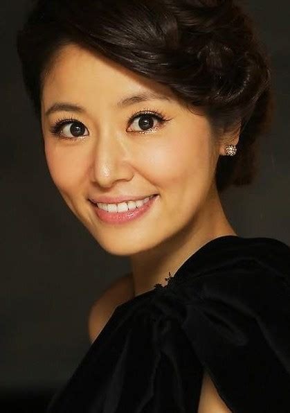 Beautiful Asian Artists Ruby Lin