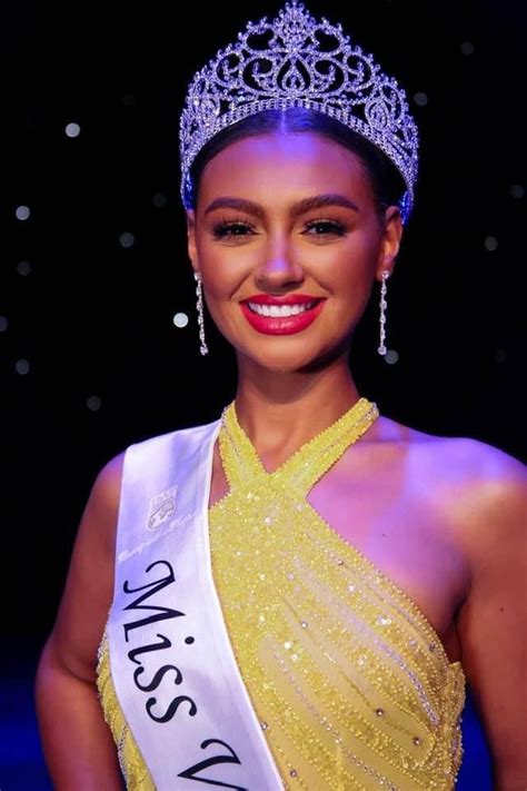 Darcey Corria Miss Wales 2022 Beauty Queen Rushed To Hospital After