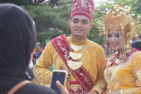 We did not find results for: Baju Pengantin Melayu - Model Baju Trending