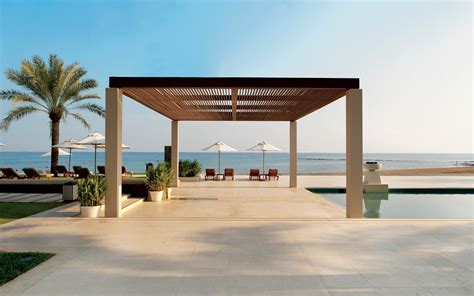 Oman's strategic location has played a major role in many campaigns and regional conflicts in this region. Al Bustan Palace, A Ritz-Carlton 5 * LUXE Hotel in Oman ...