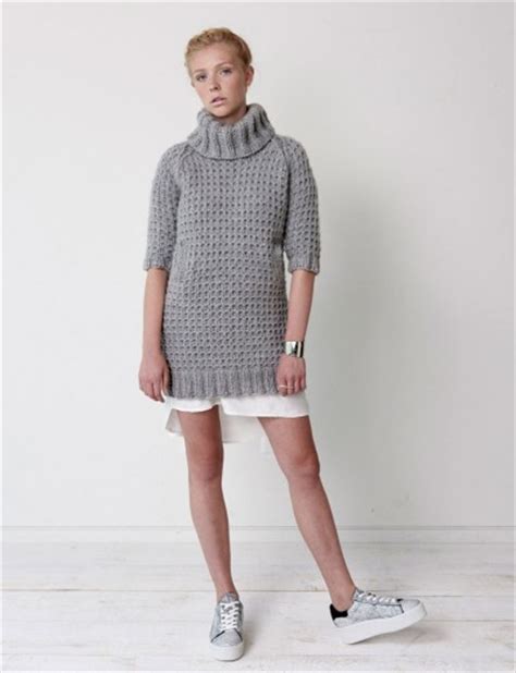 To make our garter stitch cardigan, we will start by knitting one of the sleeves. Bernat Slouchy Sweater Dress Free Knitting Pattern