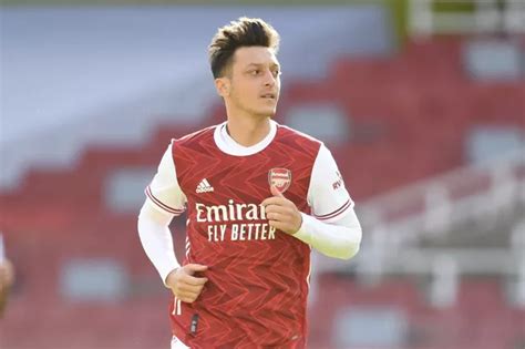 Mesut Ozil Names His Dream Xi Of Who Hes Played With And Snubs Every