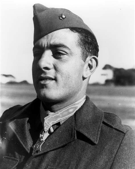 Story Of Medal Of Honor Recipient Killed At Iwo Jima Business Insider