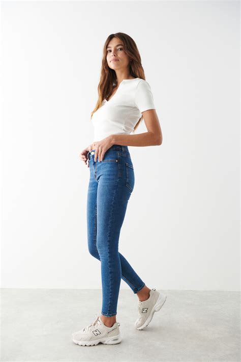 Molly Low Waist Jeans Gina Tricot