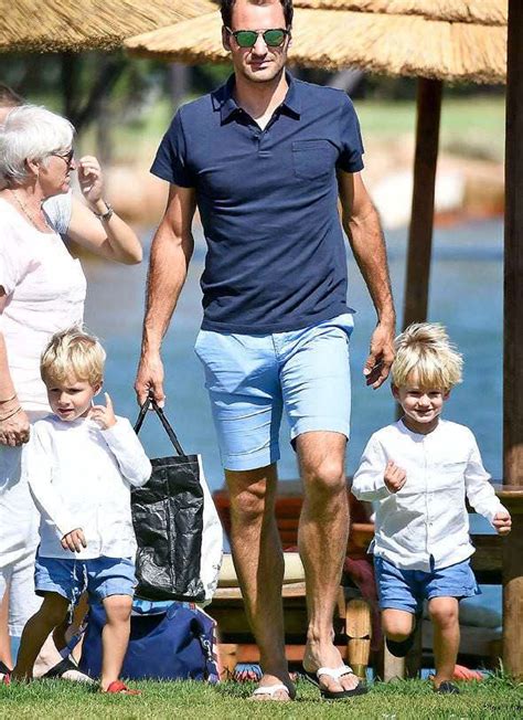 Roger's wife, mirka, is a former pro tennis player & was forced to retire with a serious foot injury. Court Chilling!Roger Aces Family Time | Roger federer, Roger federer family, Golf fashion