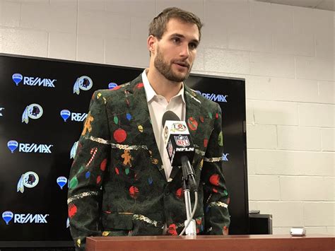 Kirk Cousinss Wife Packed Him A Christmas Suit For Chicago The