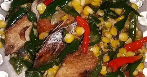 Berikut resep gulai ikan mas dari step by step 40 resep masakan dengan bumbu dasar ala sisca soewitomo oleh sisca soewitomo terbitan pt gramedia lumuri kembali dengan bumbu dasar kuning dan cabai merah yang sudah dihaluskan. Resep Masakan Ikan Pindang Tongkol Bumbu | Resep Makanan ...