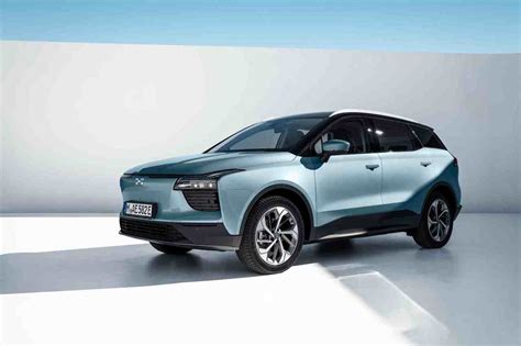 Elektro Suv Aiways U Will Mit Innovativem Leichtbau Punkten