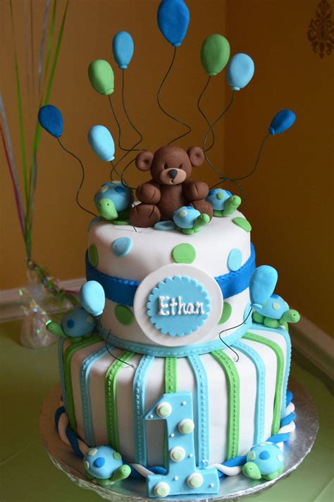 First Birthday Cake Designs For Baby Boy Peter Brown Bruidstaart