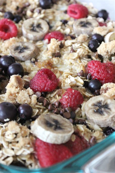 Eating healthy oatmeal recipes can help lower cholesterol, and increase metabolism! Easy Breakfast Recipe: Homemade Oatmeal Bars | Diary of a ...