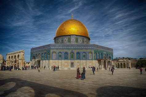 Trotz der begrenzten zutrittszeiten mussten wir gegen 9.00 uhr an einem montag praktisch gar nicht warten.das gepäck wird gründlich. Moschee auf dem Tempelberg in Jerusalem Foto & Bild ...