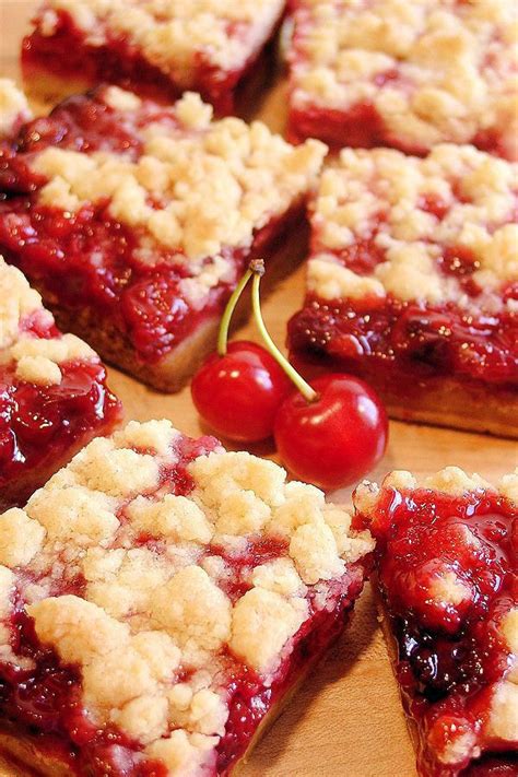 Easy Cherry Crumb Bars Cherry Recipes Cherry Pie Crumble Yummy Food
