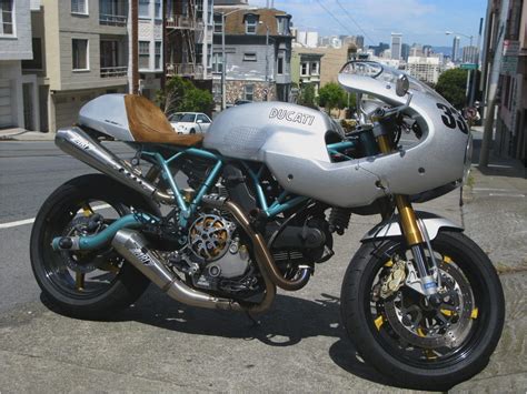 The ducati sport 1000 was a bit too early to the retro motorcycle craze. Ducati sport classic 1000 Paul Smart | Motos