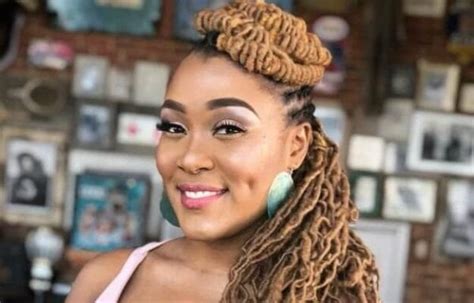 Are you the kind of person who is just in love with ankara? Amazing styles of Lady Zamar's locs | 54History
