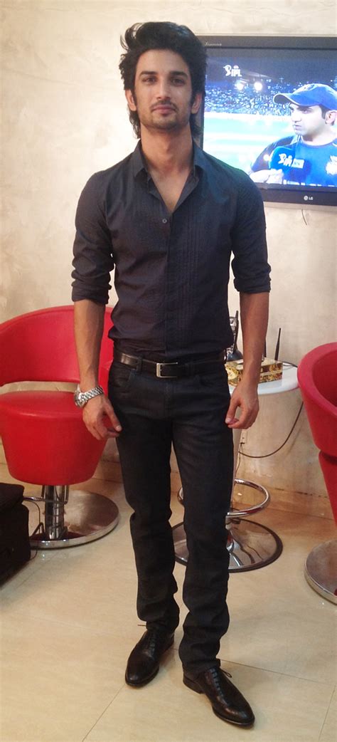 He is one of the smart bollywood actors. Get This Look: Sushant Singh Rajput Wears his Calvins well